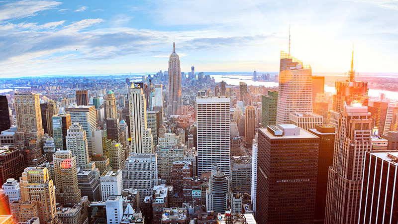 10 night Queen’s Journey to New York with Christmas Shopper Experience